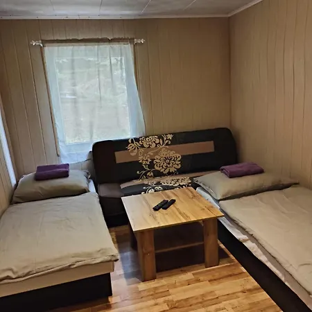 2 Na Polane * Hriňová